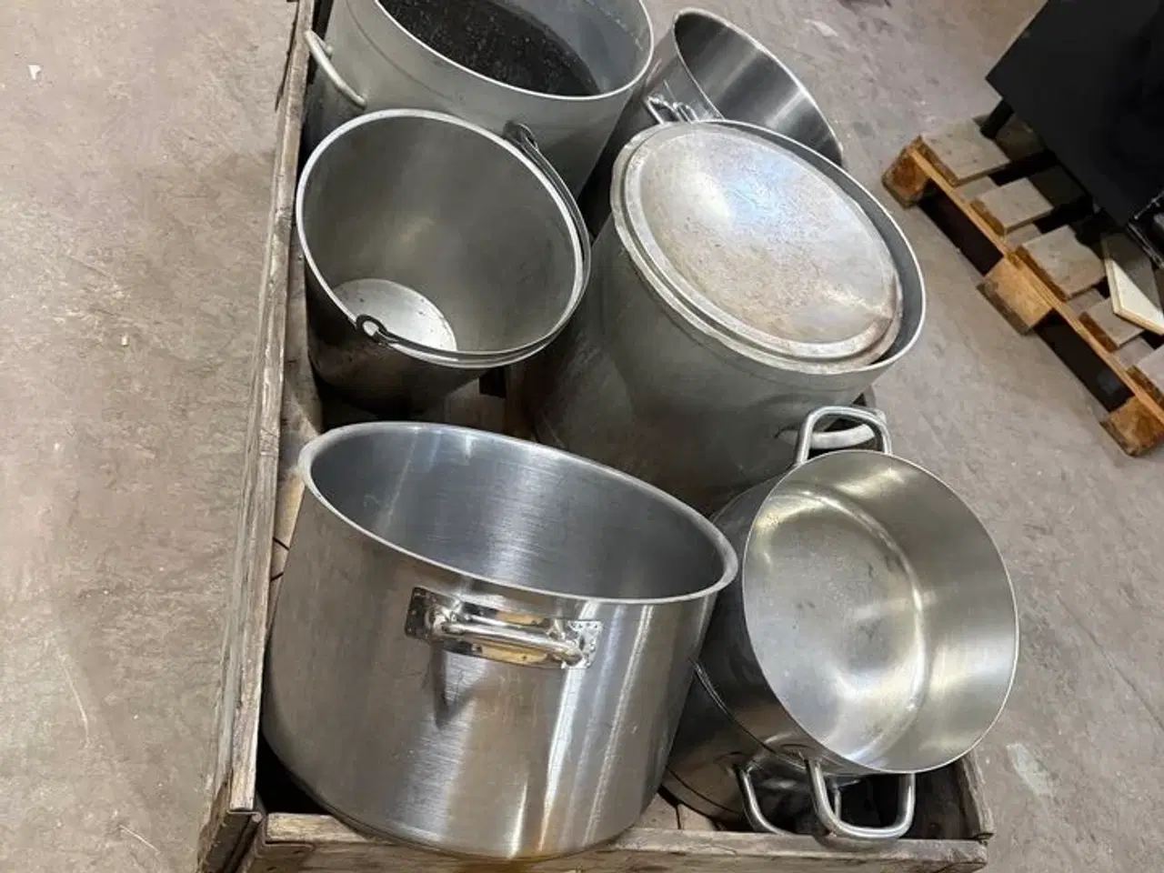 Billede 1 - Store gryder blandet. Induktion og andet.  (MOMSFRI)