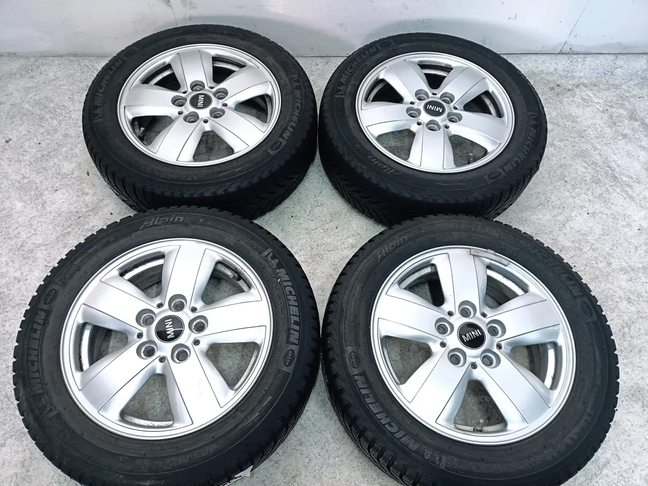 Billede 5 - 5x112 15" ET46 nav 66,6æ MINI vintersæt inkl.TPMS