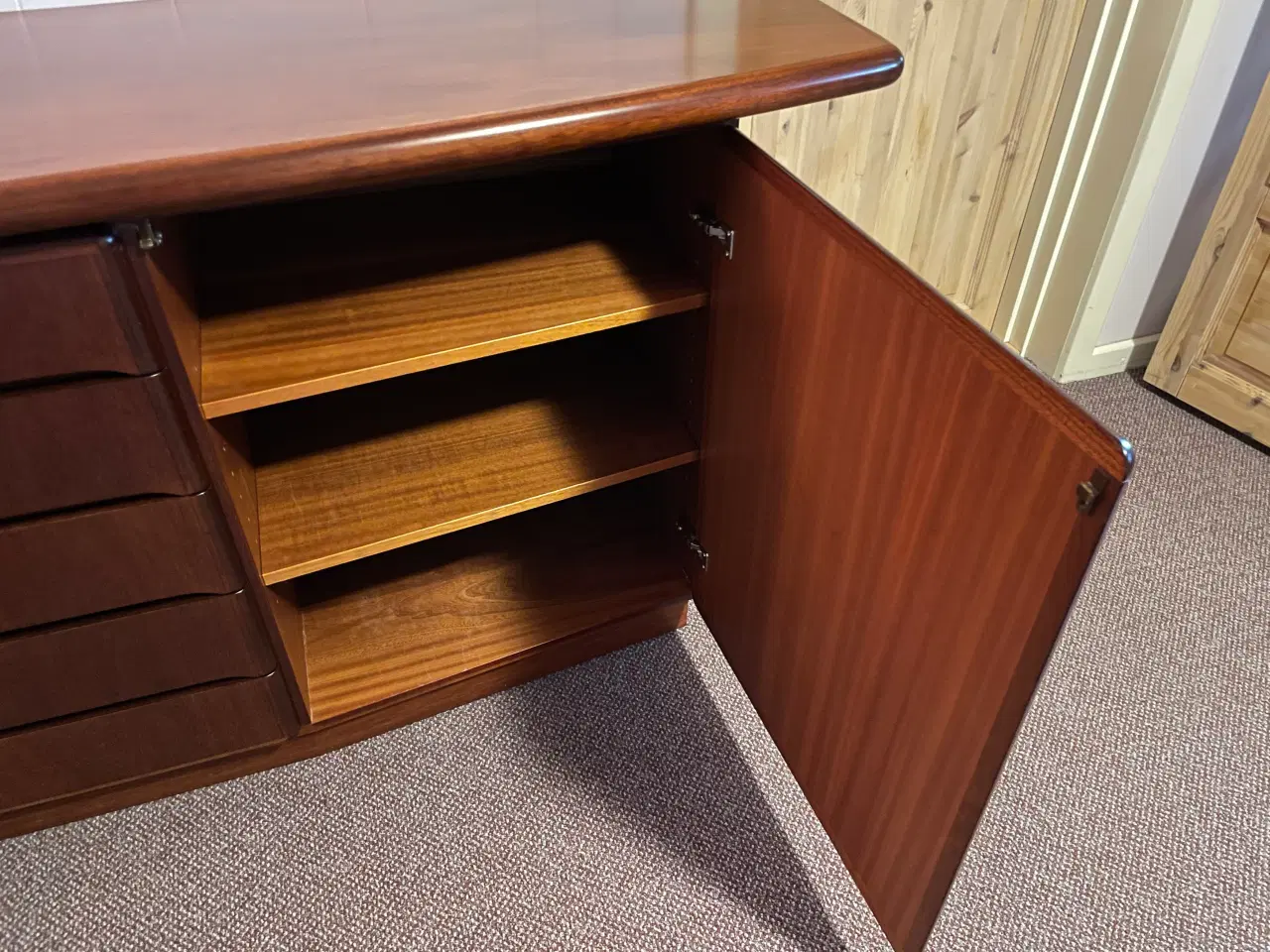 Billede 4 - Skænk Skovby