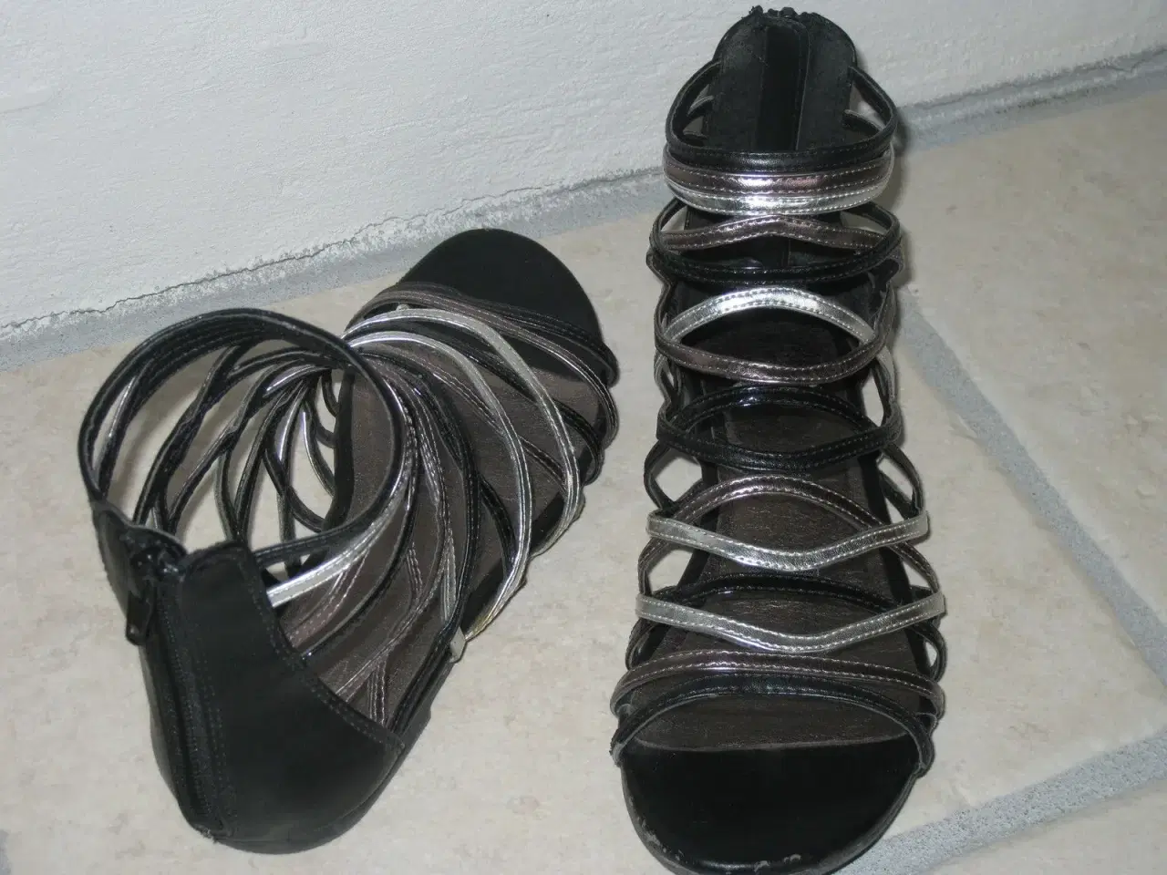 Billede 3 - Bteen sandaler