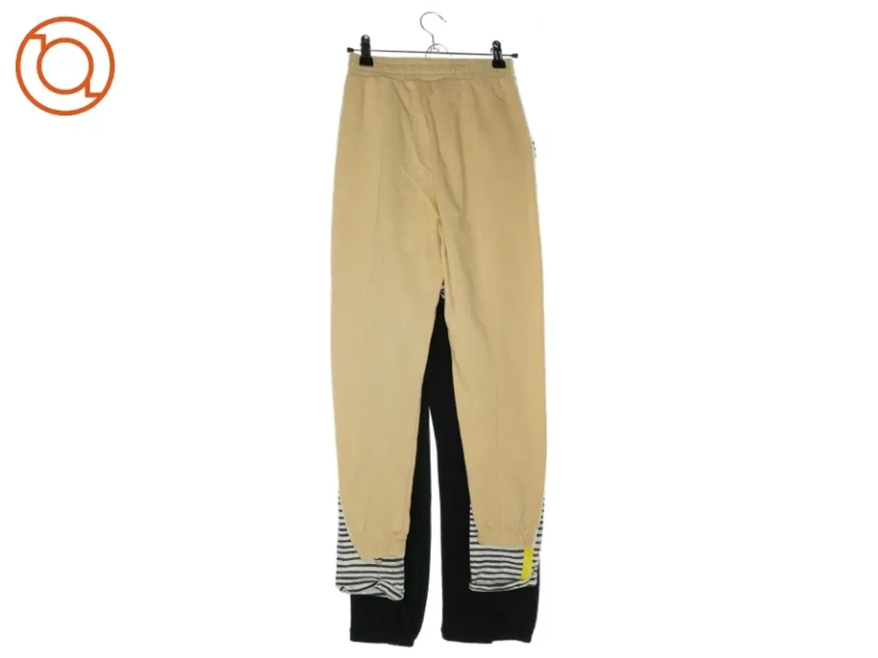 Billede 2 - Bukser (4 stk) (str. ca. 10/13 år)