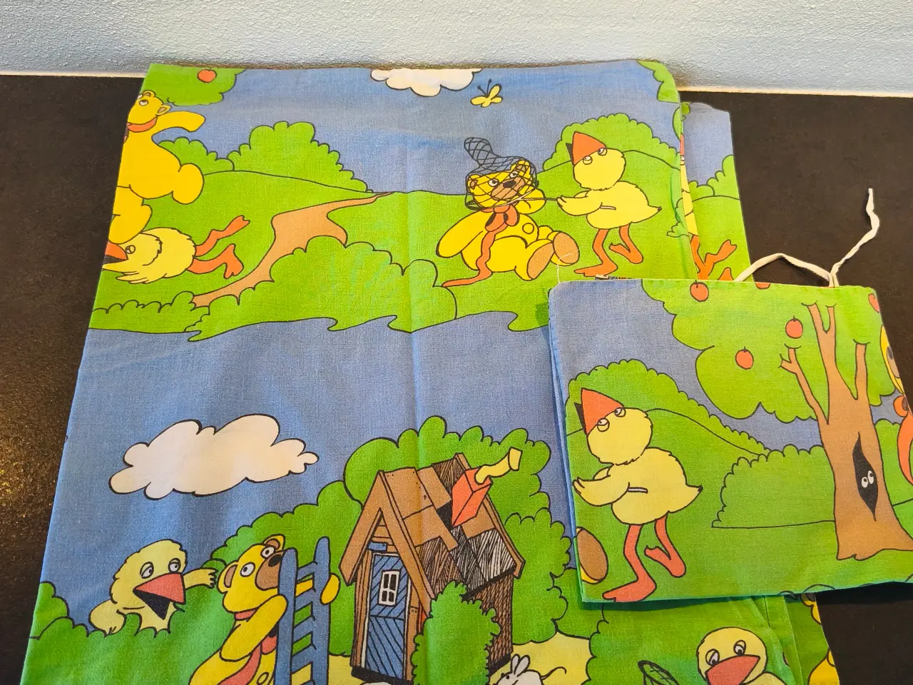 Billede 1 - 3 fine juniosengesæt - Bamse&Kylling, Rasmus Klump