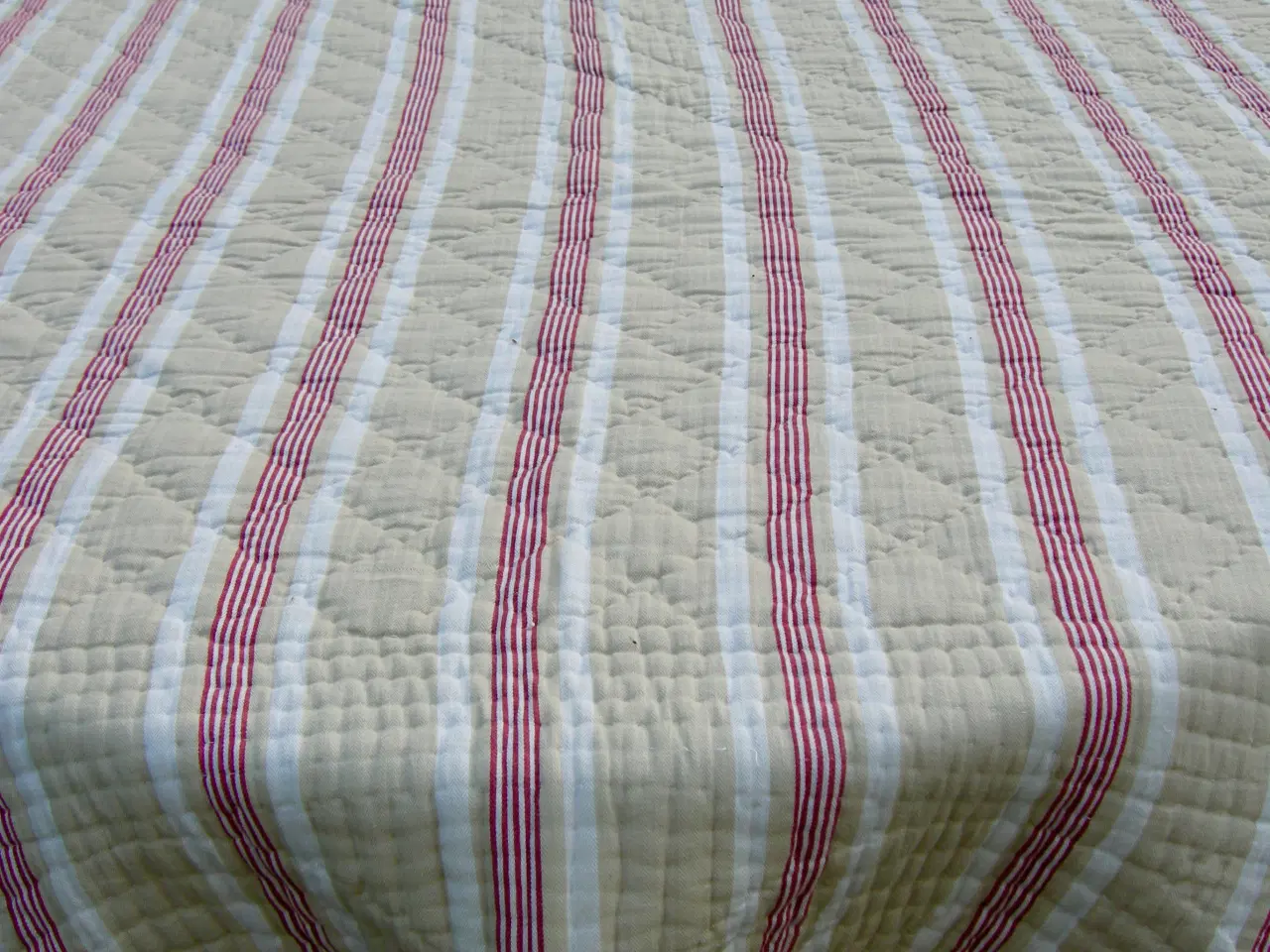 Billede 13 - Sengetæppe 270 x 245 Fransk vintage håndsyet quilt