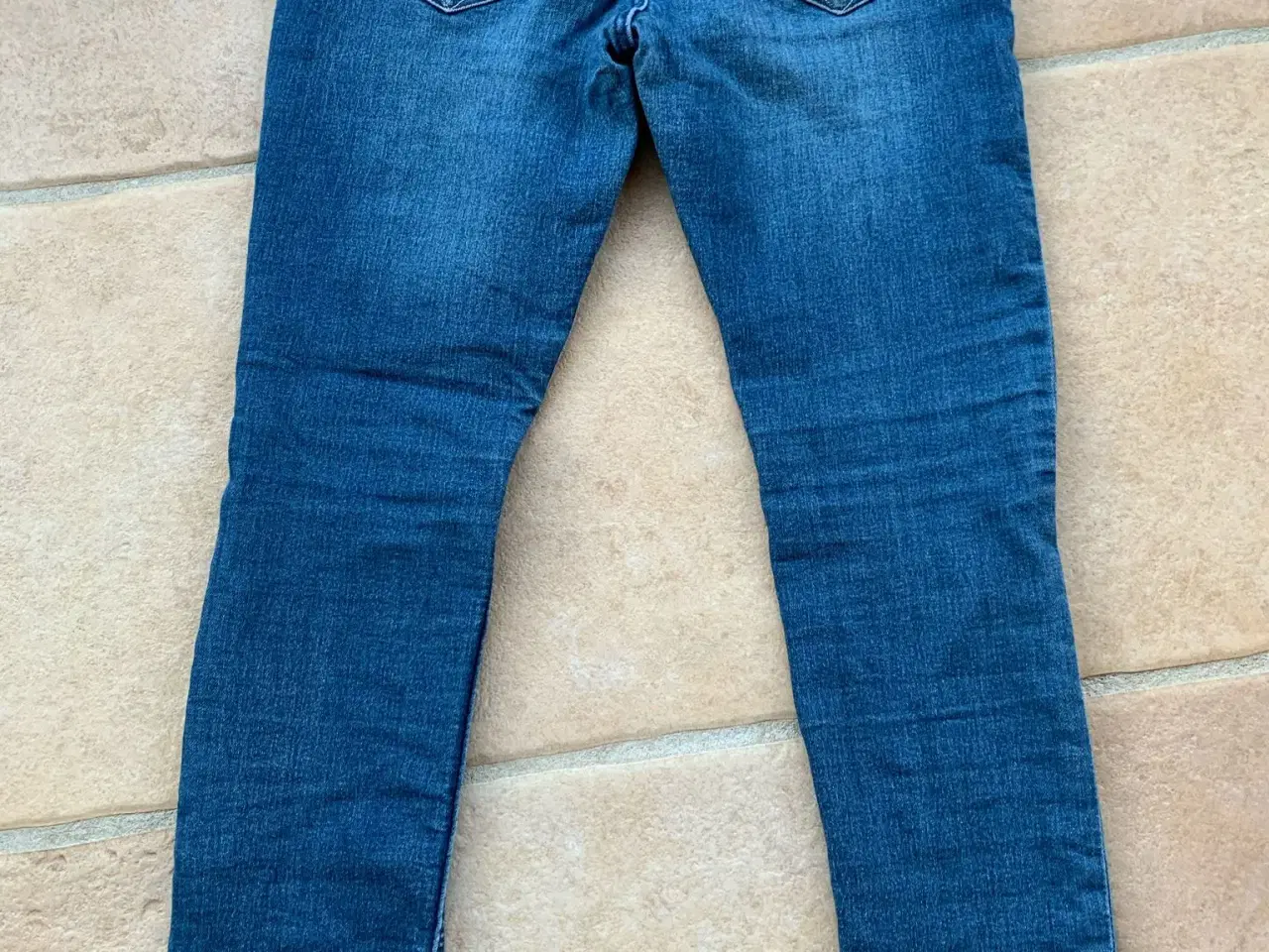 Billede 2 - H&M jeans str. 152