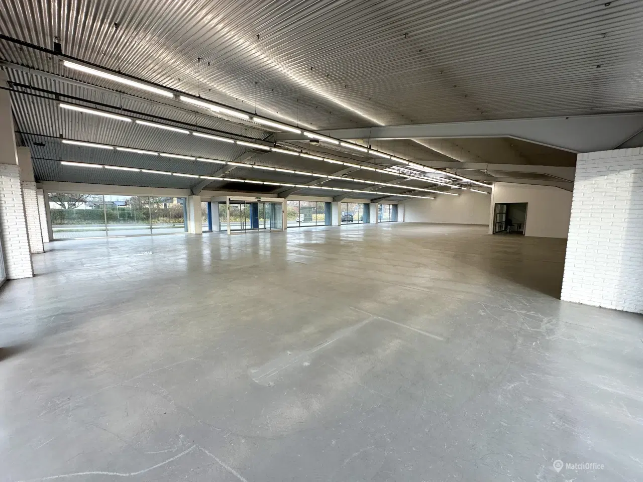 Billede 3 - Butiks- eller showroomlejemål på Farøvej 1. 9800 Hjørring