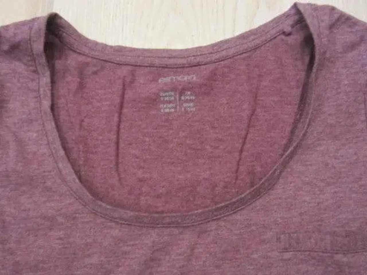 Billede 2 - Str. S (36/38), elastisk t-shirt