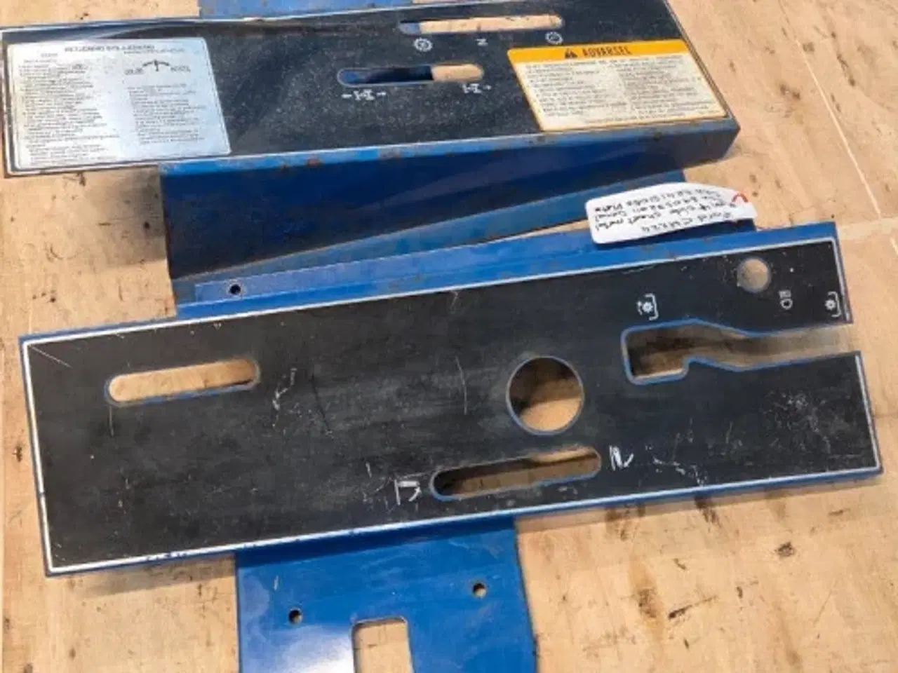 Billede 9 - Ford CM224 Skærm Sæt SBA350753210