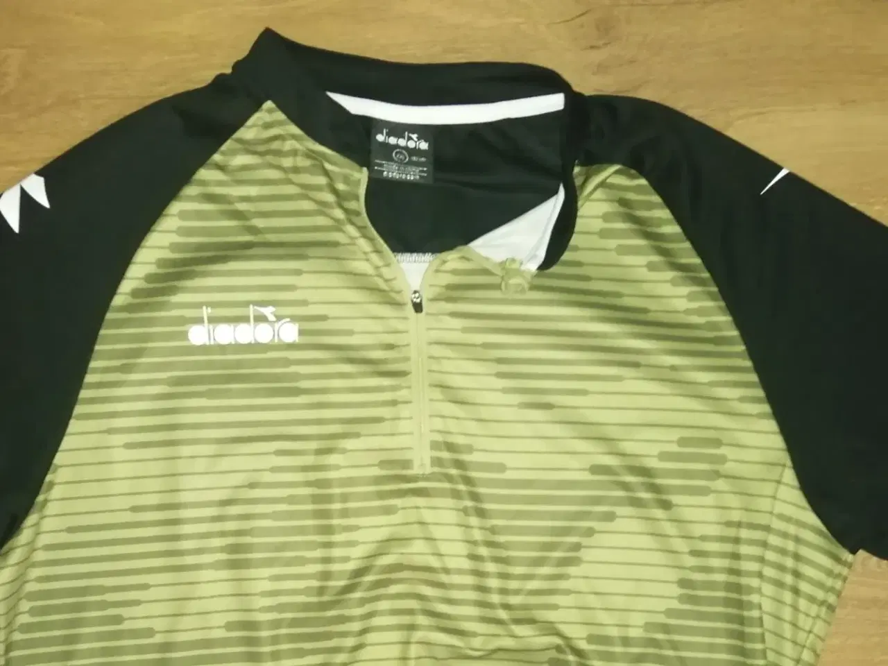 Billede 2 - DIADORA CYKEL TRØJE, STR. XXL, SOM NY