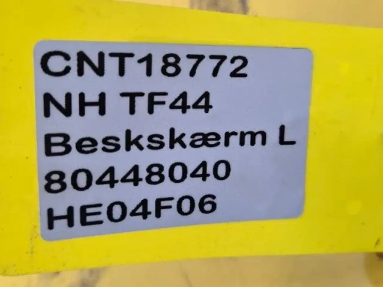 Billede 10 - New Holland TF44 Beskyttelseskærm 80448040