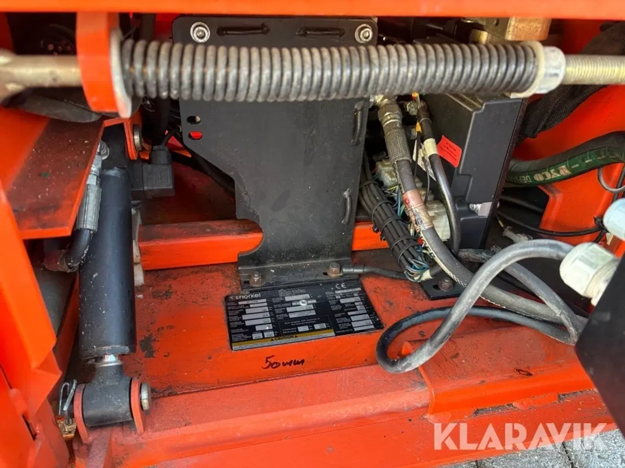 Billede 10 - Søjlelift Snorkel M1230E