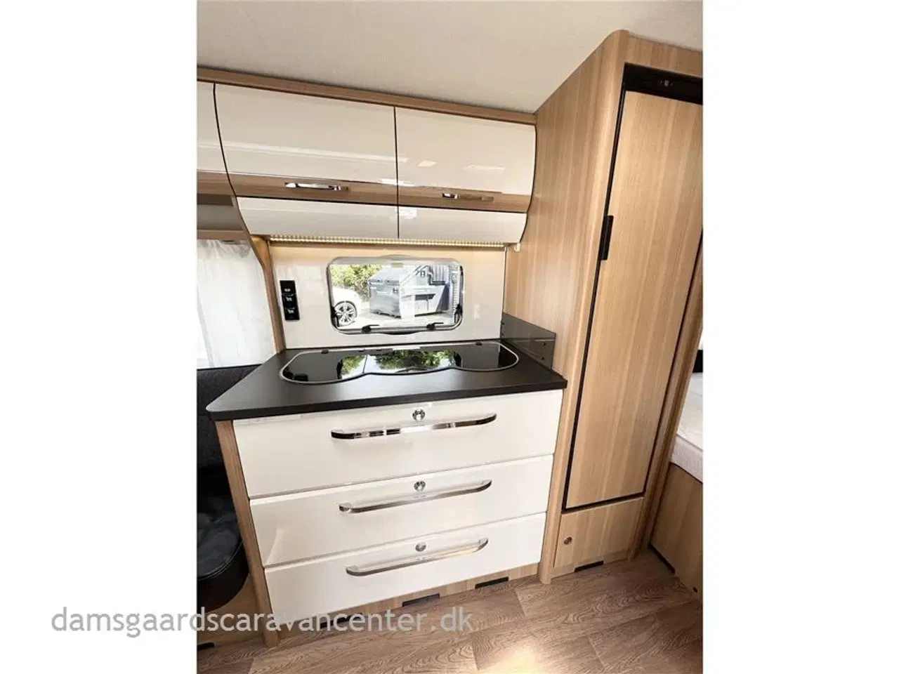 Billede 9 - 2019 - LMC Musica 470 D   Franskseng-Gulvtemp.-Mover-Telt