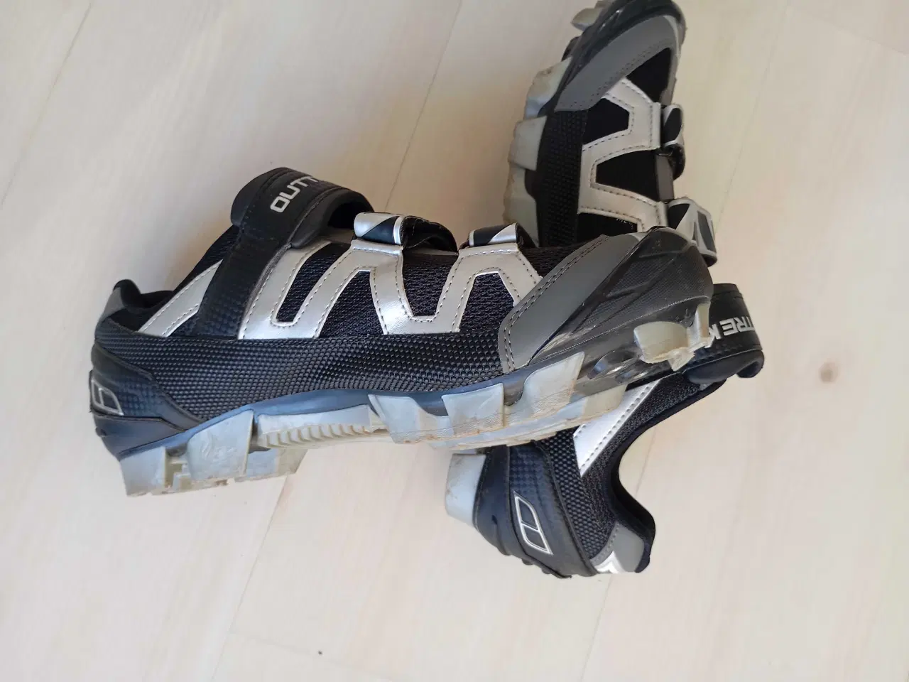 Billede 12 - Outtrek cykelsko str. 45.