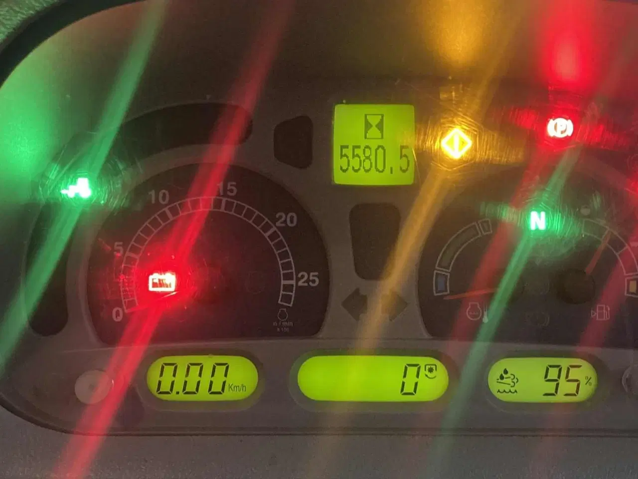 Billede 3 - New Holland T7.315 Gård traktor som er på vej hjem.