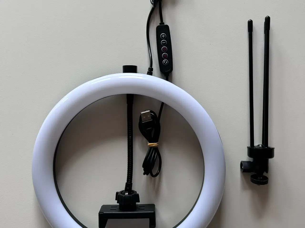 Billede 3 - Selfie ring light with tripod, bordmodel