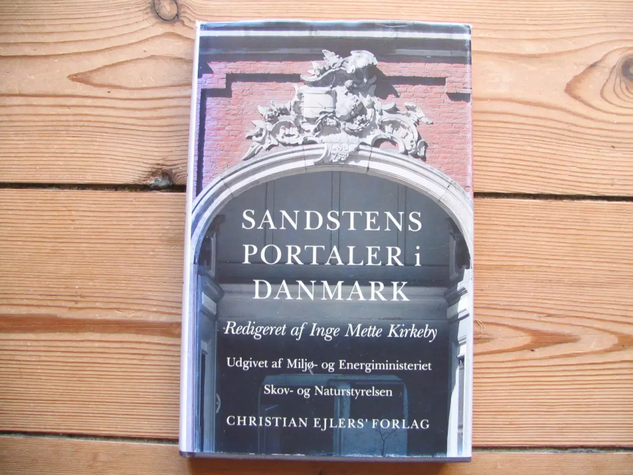 Billede 1 - Sandstens portaler i Danmark