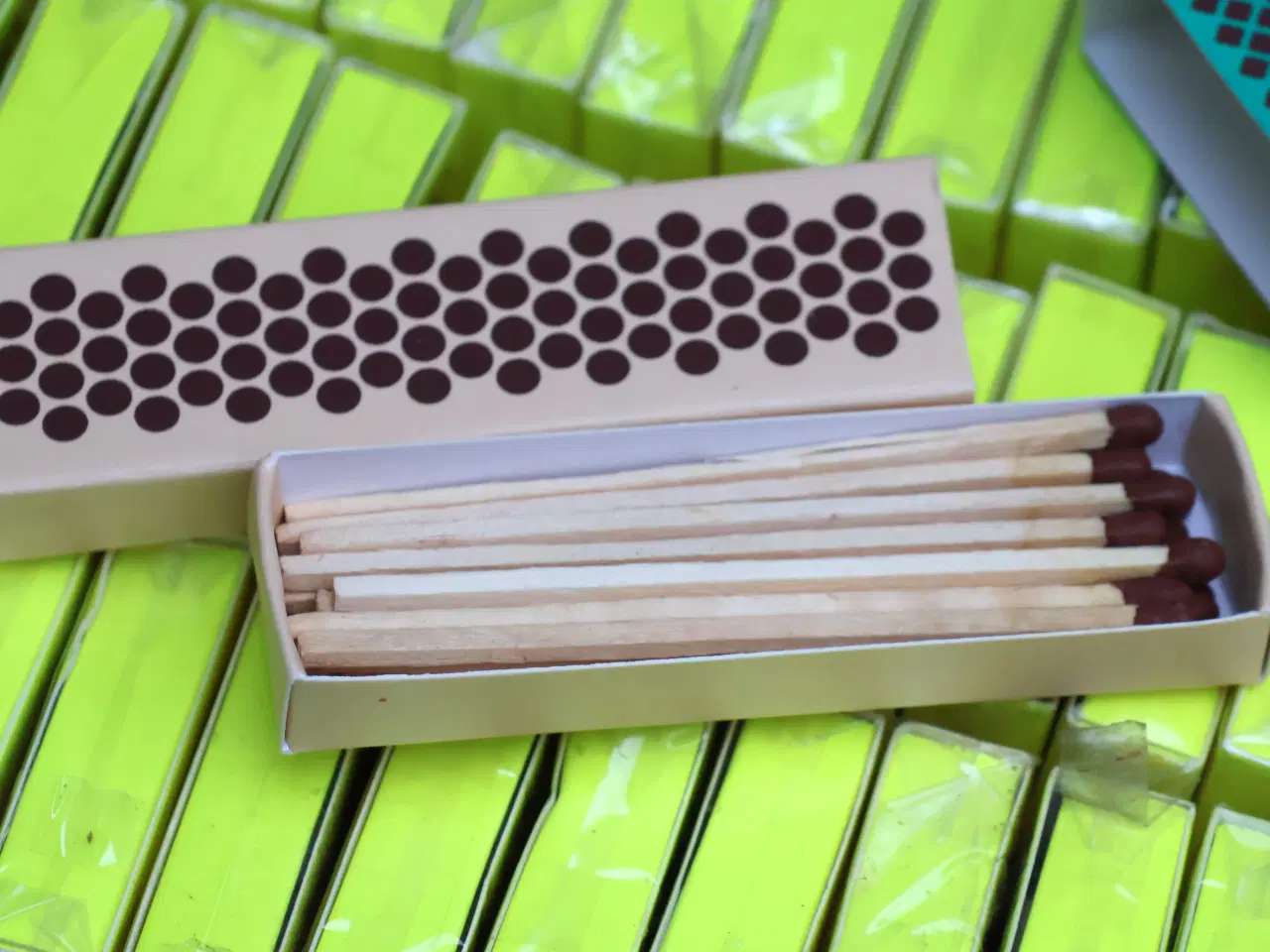 Billede 3 -  Ca 2000 Pk HAY tændstikker