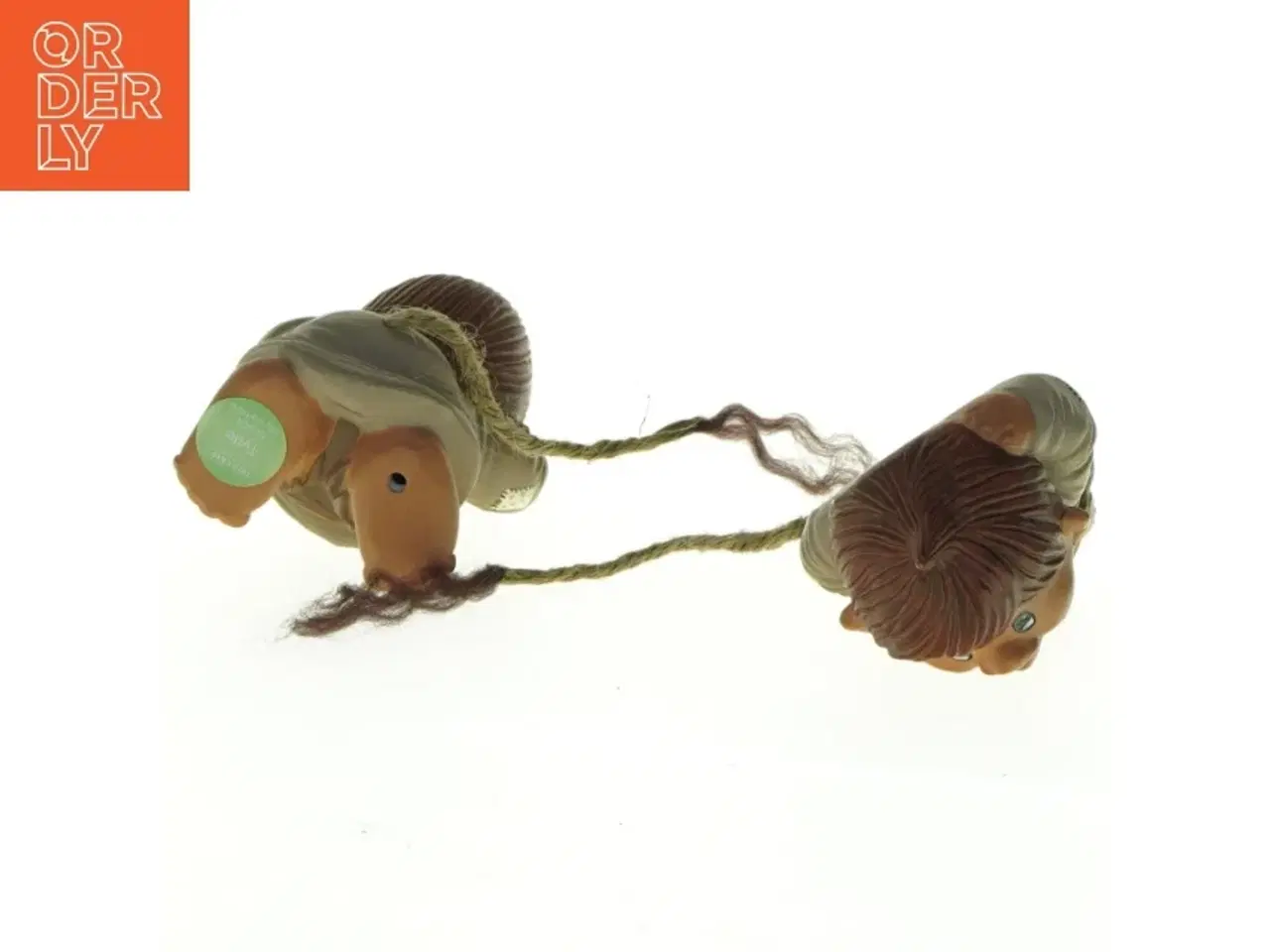 Billede 3 - Troldefigurer, to stk. (str. 11 x 6 cm)
