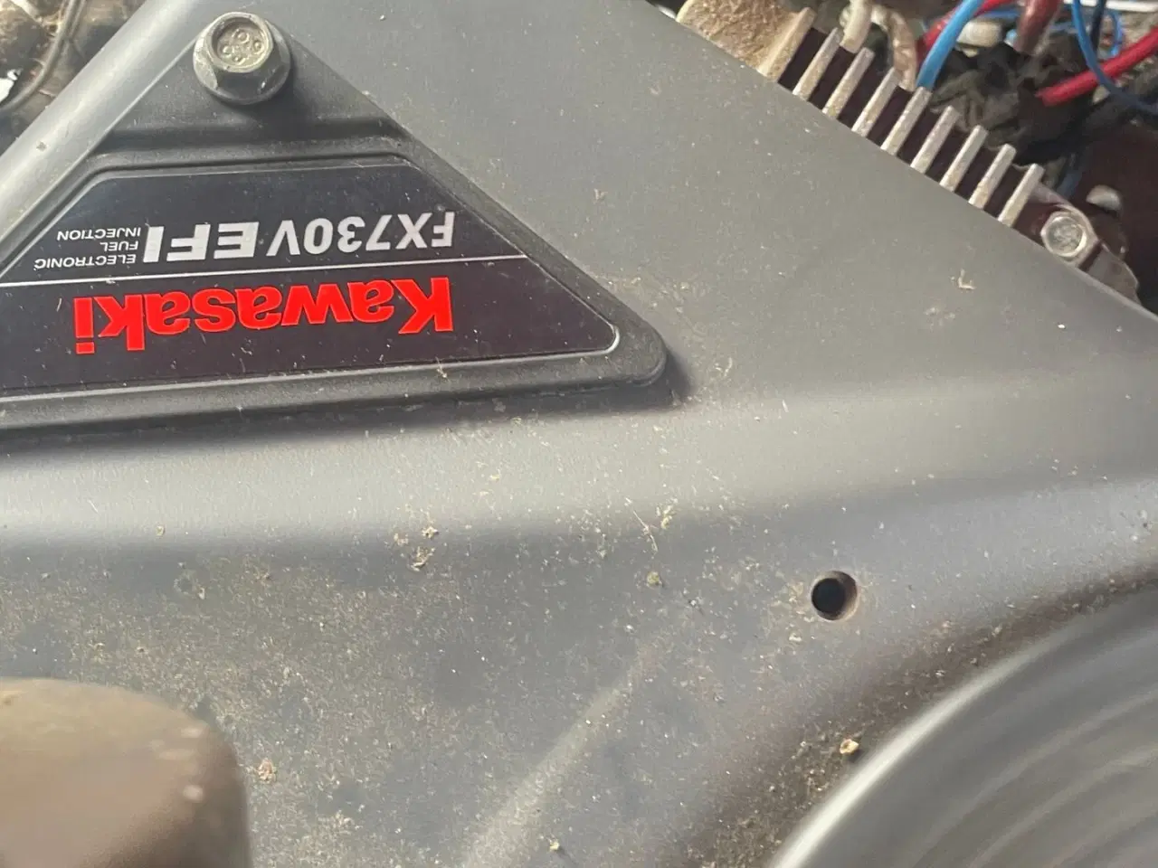 Billede 8 - Husqvarna P524 EFI AWD Inkl. 122cm klipper