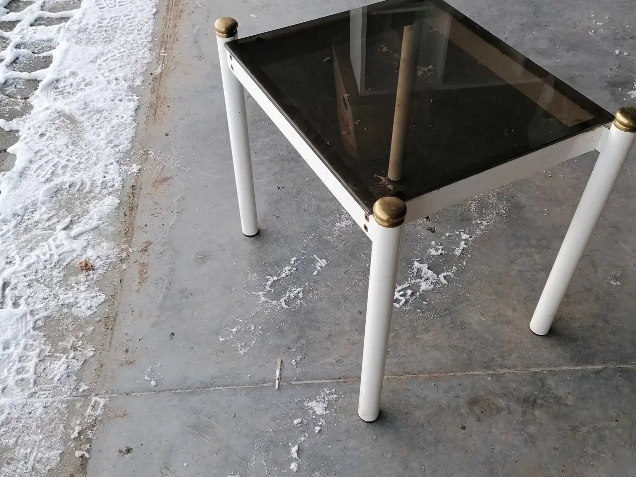 Billede 1 - Hjørnebord / Sidebord med Glasplade 