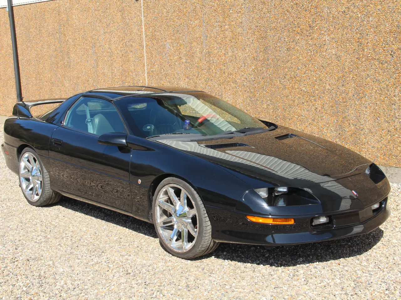 Billede 1 - https://flintholmcars.dk/salg/chevrolet-camaro-z28