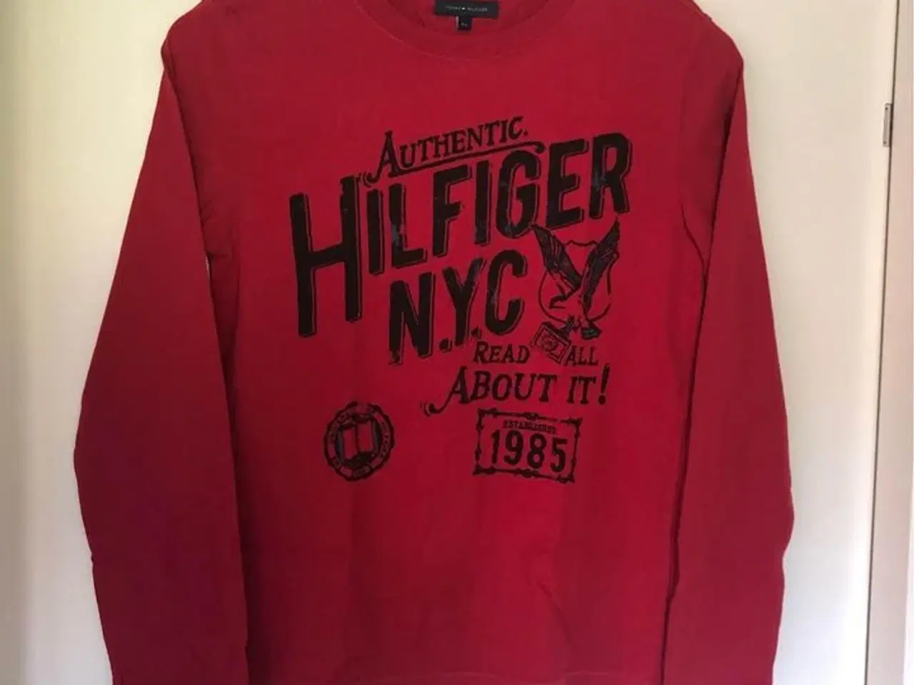 Billede 1 - Tommy Hilfiger bluse Str. 152