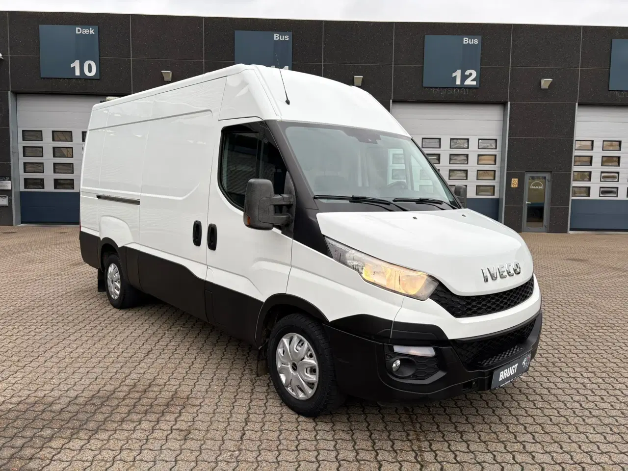 Billede 1 - Iveco Daily 2.3D 35S13 12M3 Aut, Kassevogn