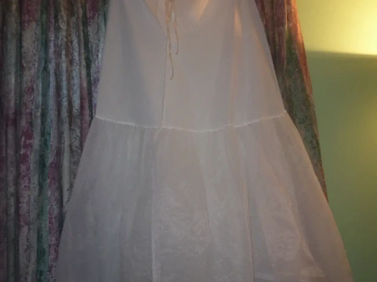 Billede 3 - kjole hvid størrelse 36 