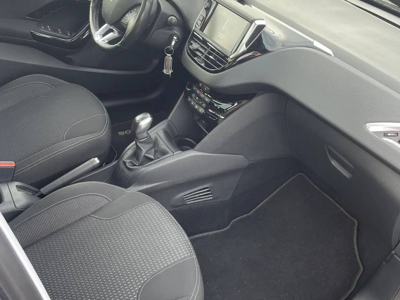 Billede 8 - Peugeot 208 hdi - 1 ejer - 121700 km