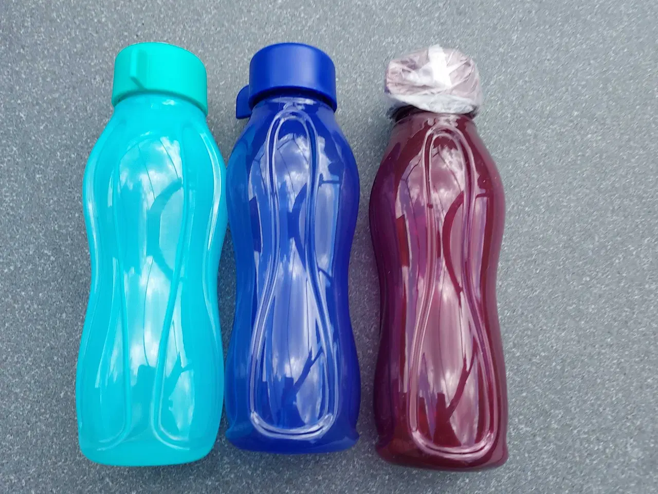Billede 1 - Tupperware flasker 3,1 dl med skruelåg 3 stk