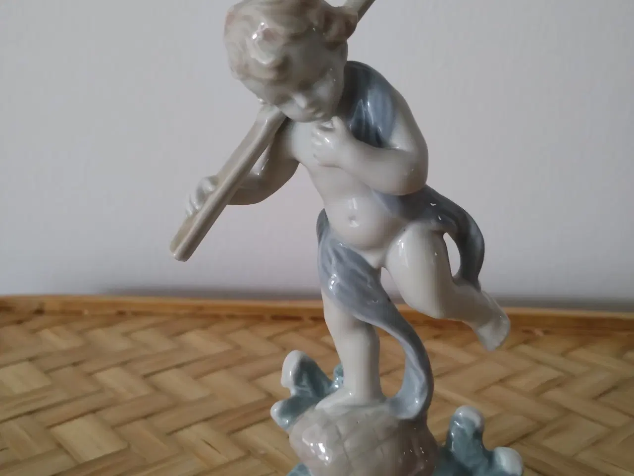 Billede 1 - Flot porcelæns figur