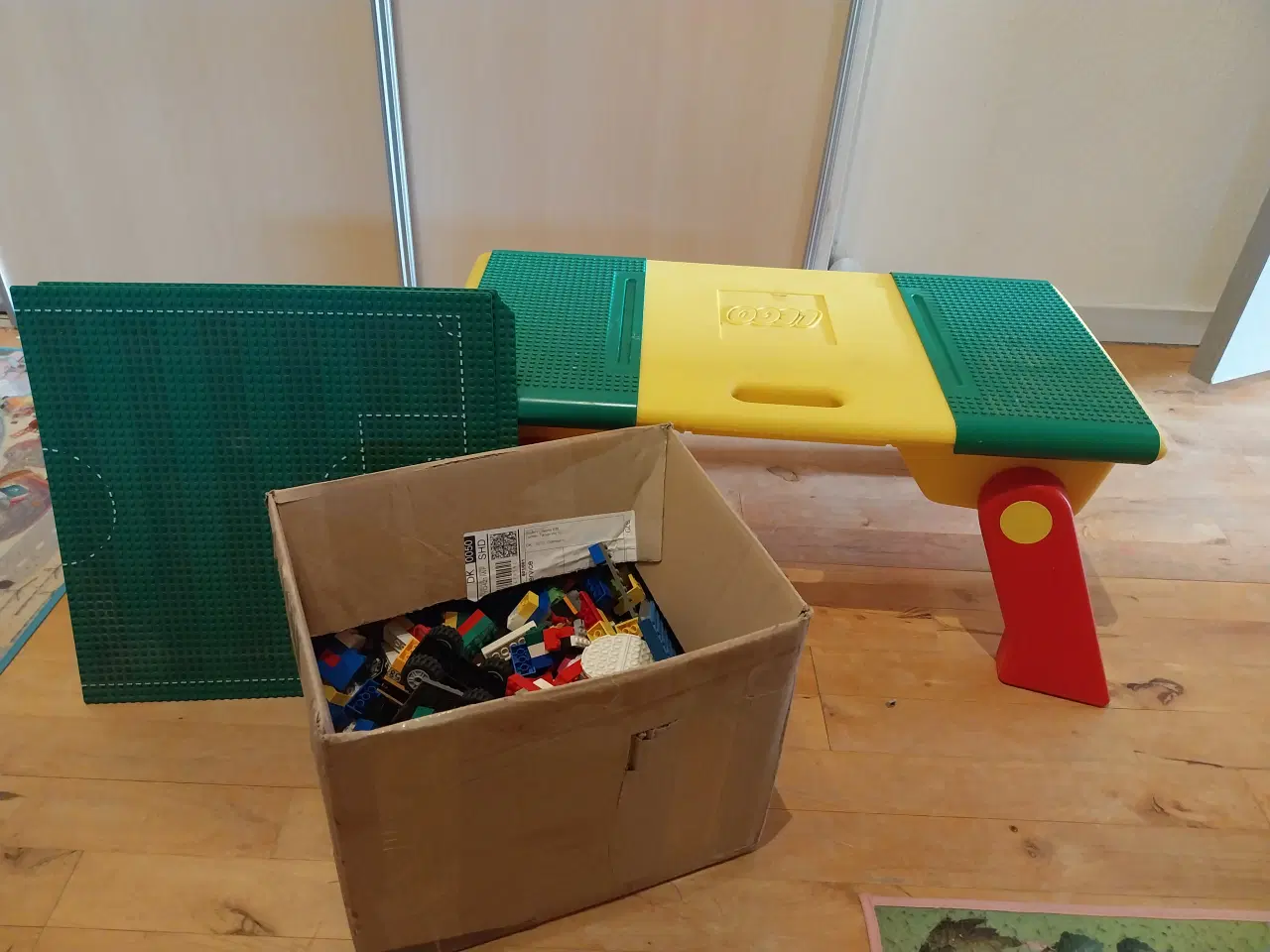 Billede 1 - Lego bord og klodser