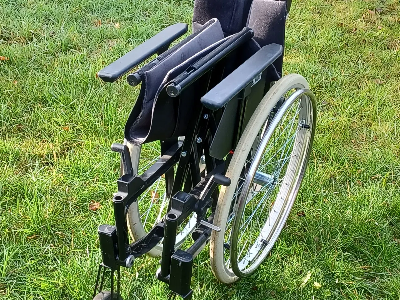 Billede 2 - Etac Cross 6 kørestol
