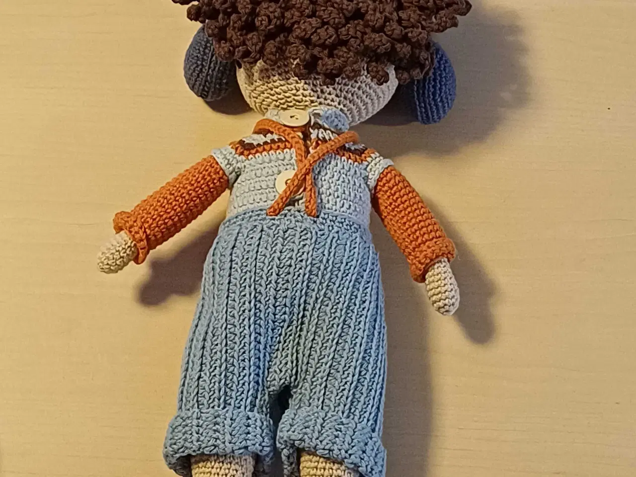 Billede 2 - Hæklet dukke - 40cm høj