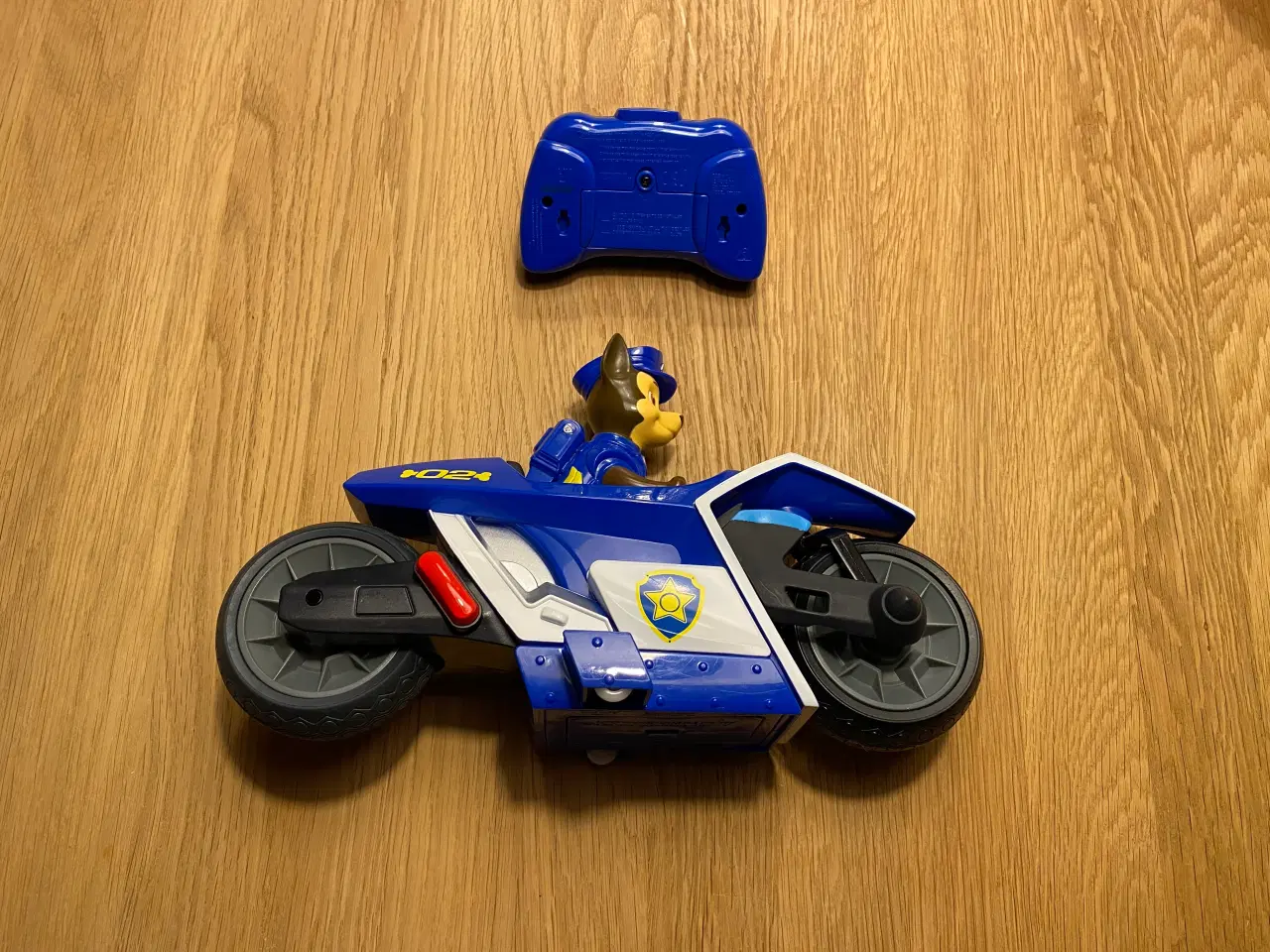 Billede 4 - Paw patrol stor motorcykel med fjernbetjening 