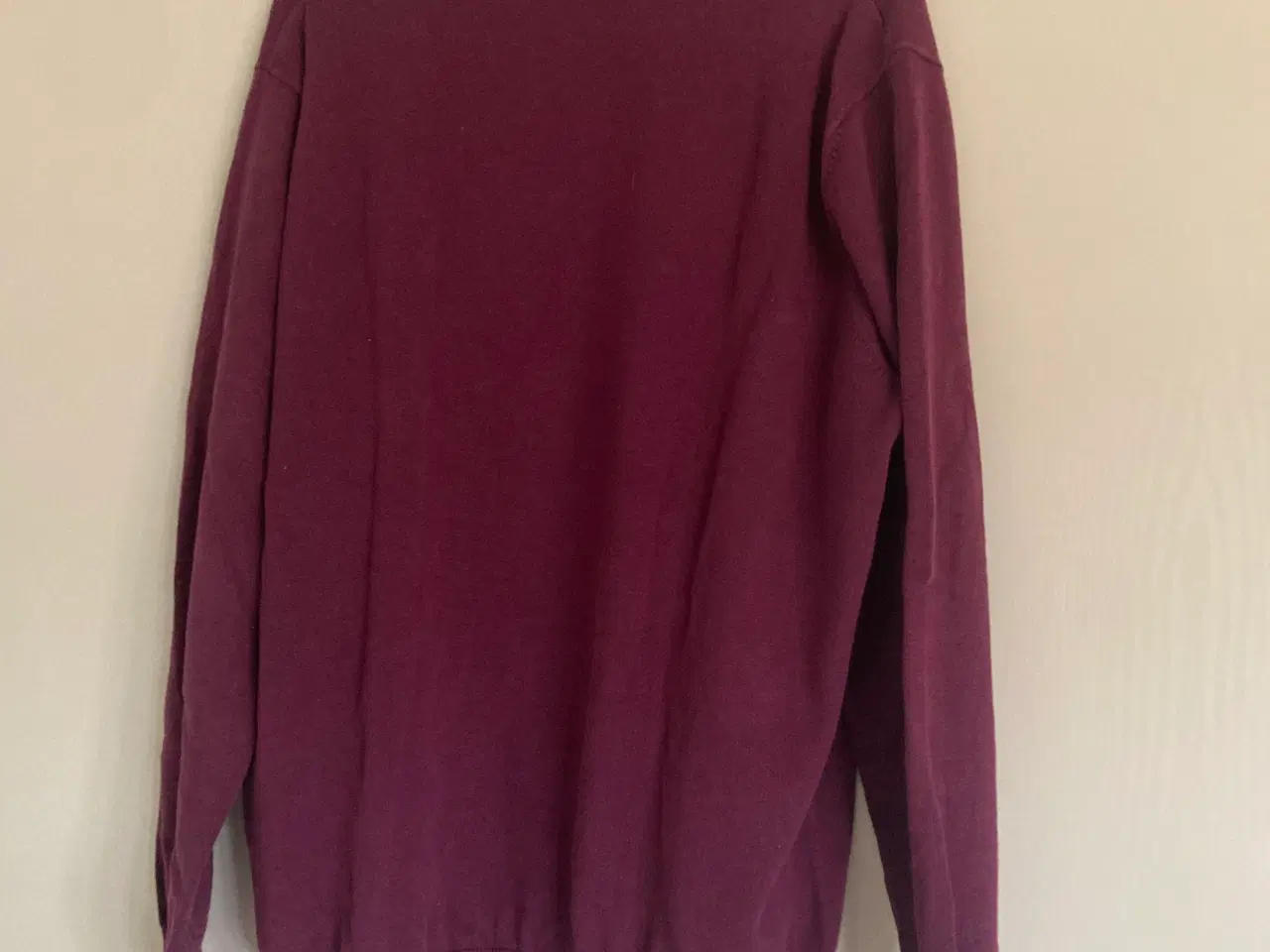 Billede 3 - Bordeaux herresweater fra Henry Lloyd str XL
