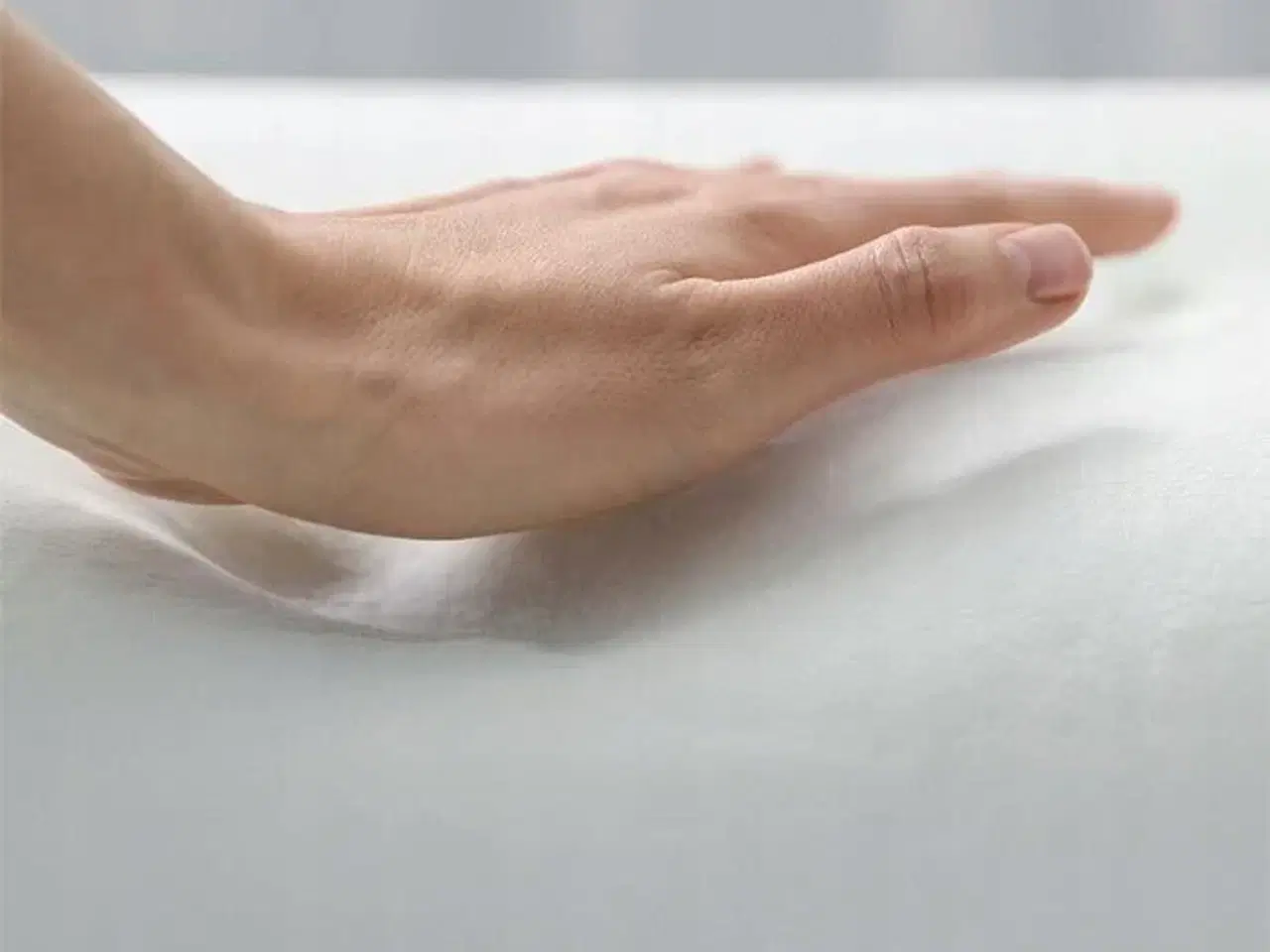 Billede 2 - 2 stk. casablanca pude i memoryskum 30x50cm(ubrugt)