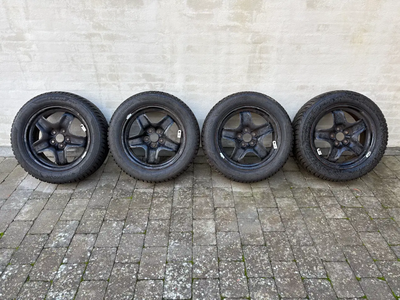 Billede 1 - 205-55-16 vinterdæk på fælge