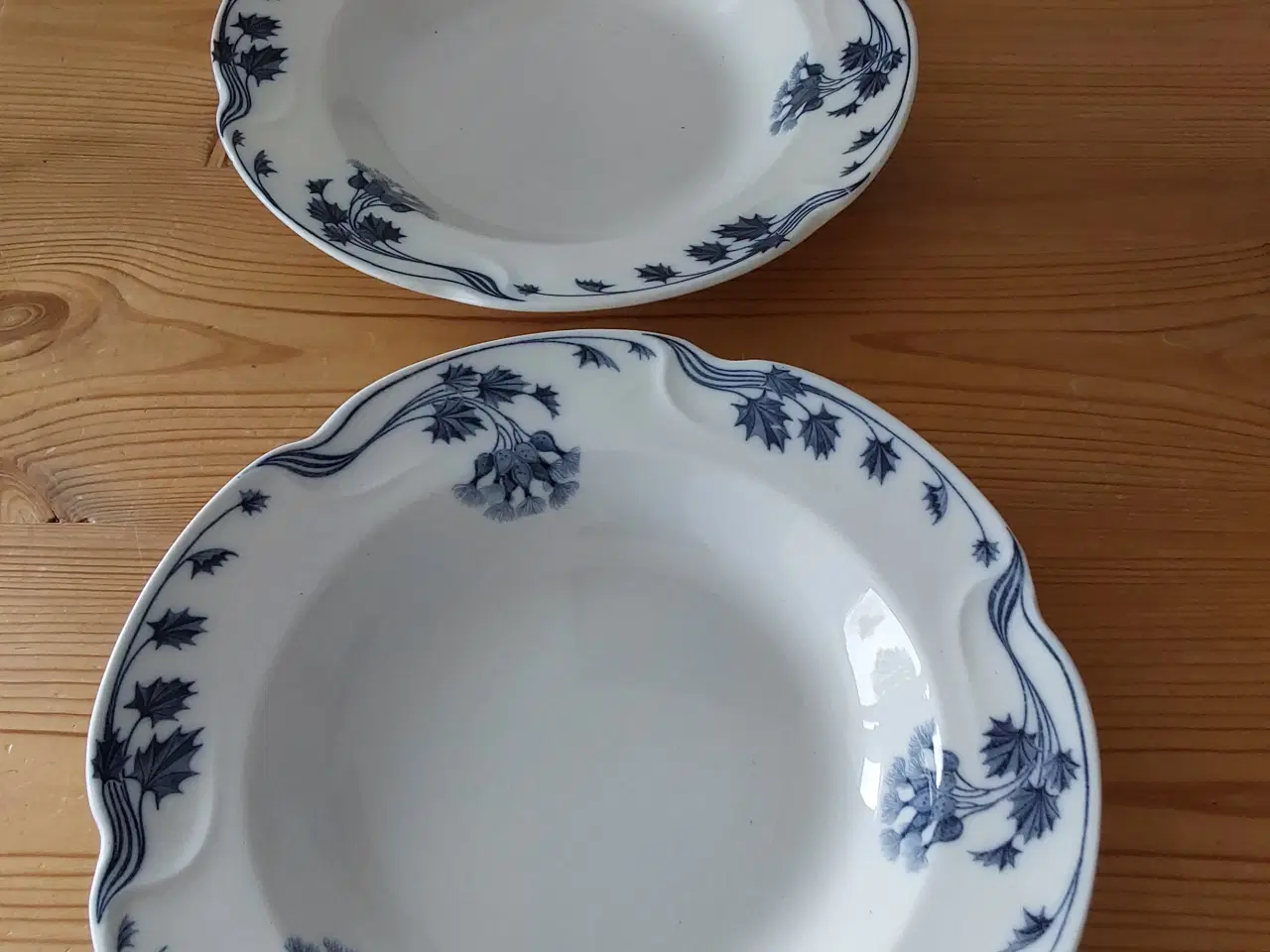 Billede 1 - Tidsel-/Milla stel Dybe tallerkener