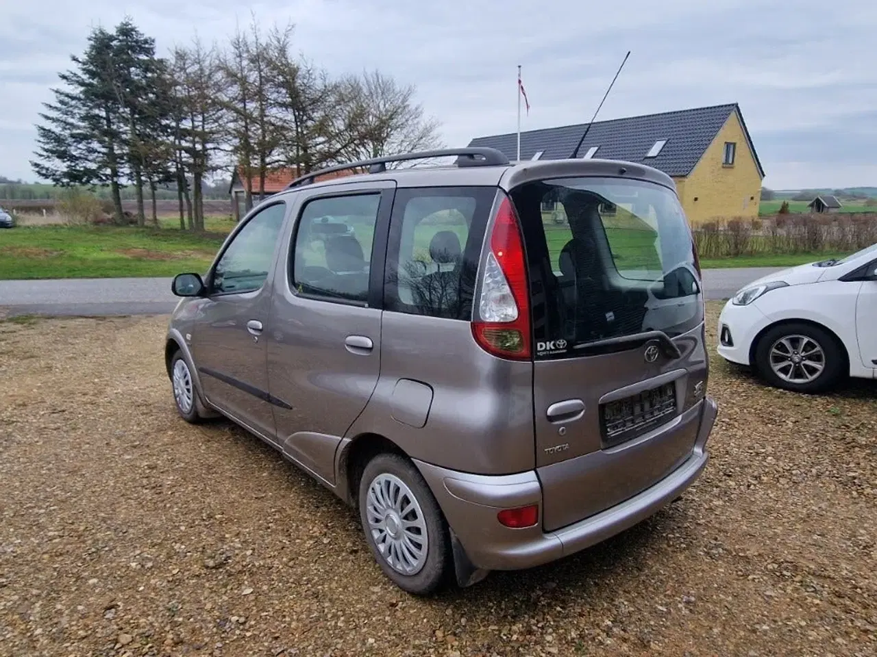 Billede 3 - Toyota Yaris Verso 1,5 Sol