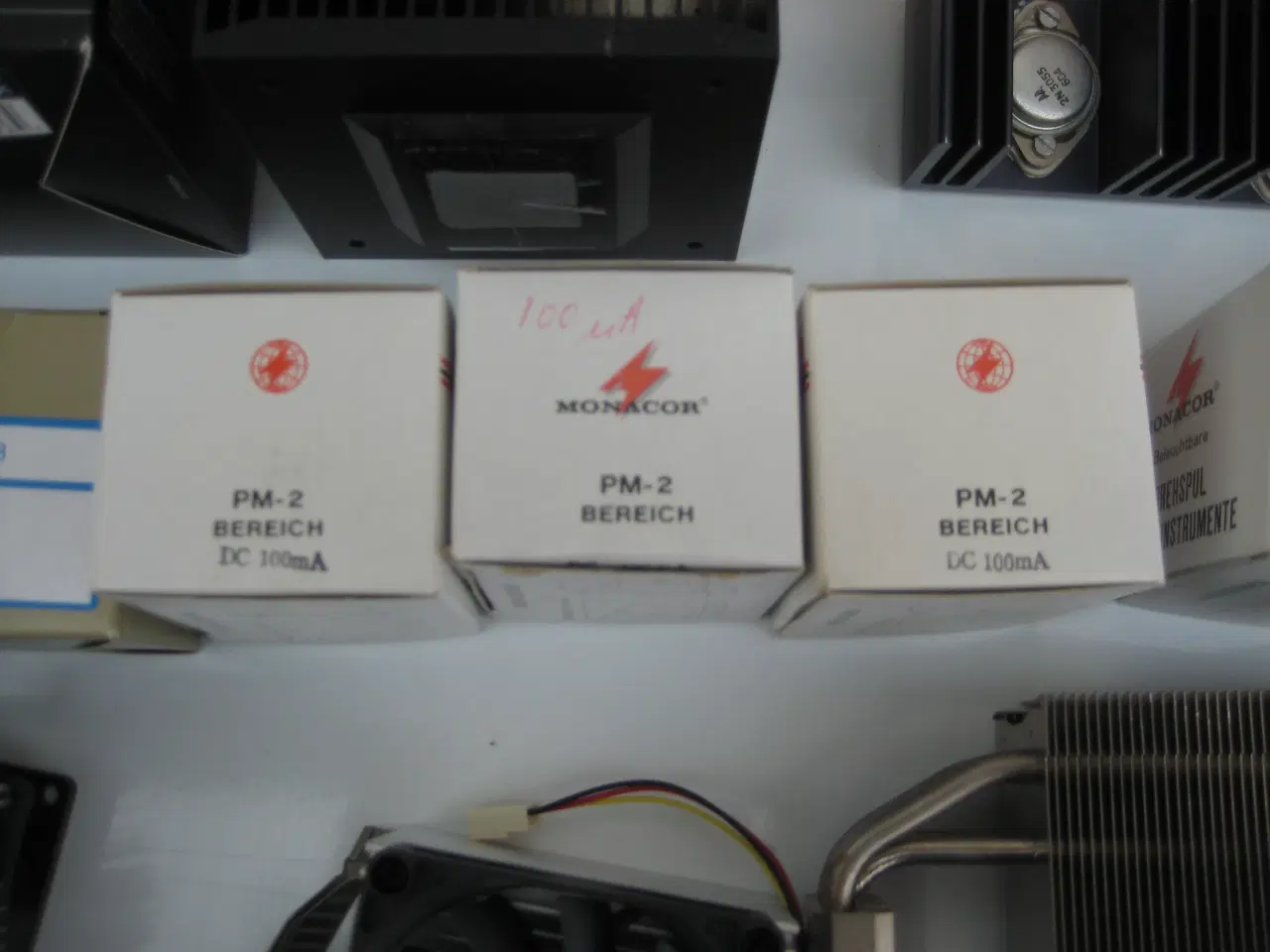 Billede 2 - Diverse stumper til elektronik.