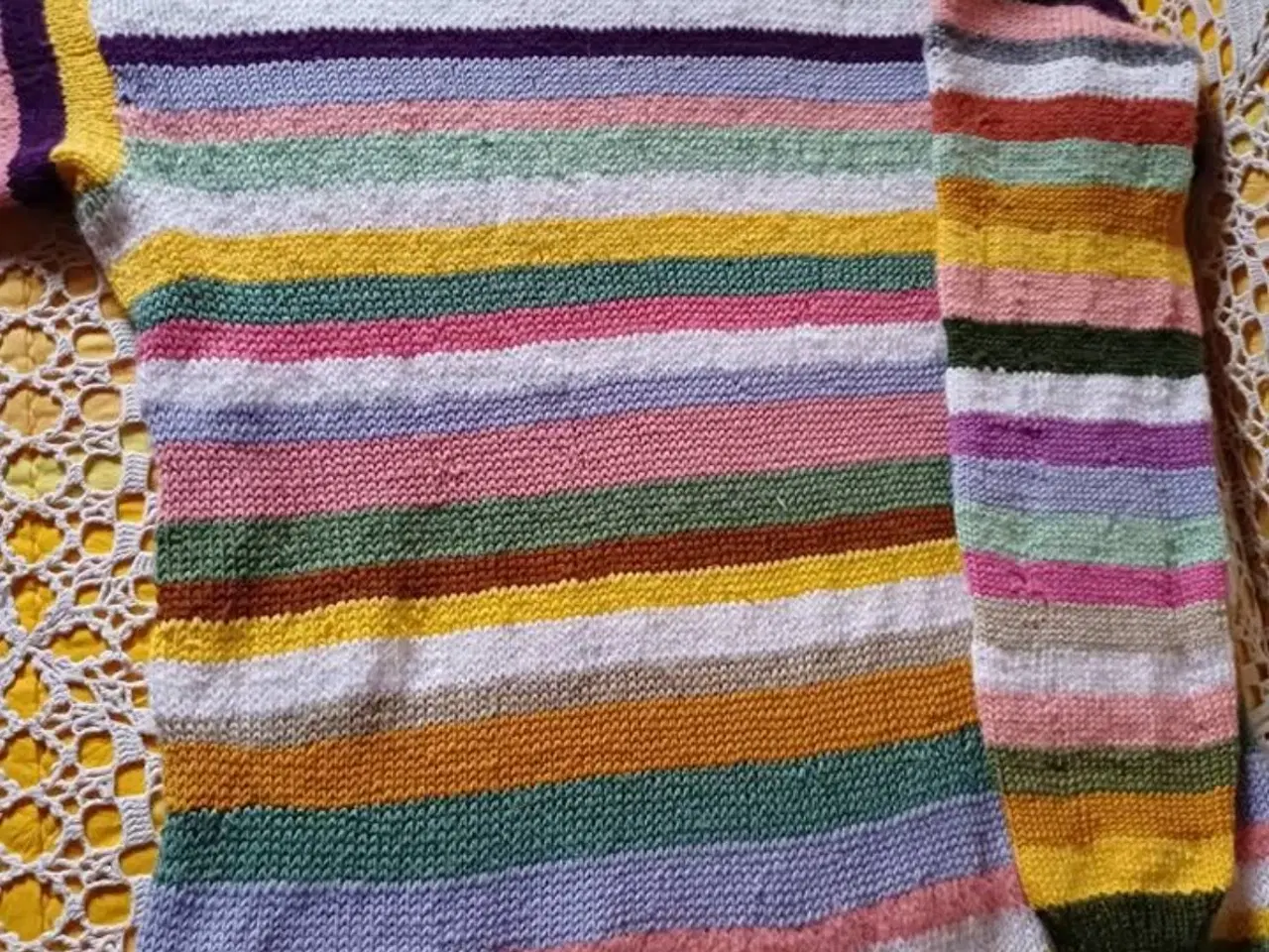 Billede 1 - Strikket uld trøje 