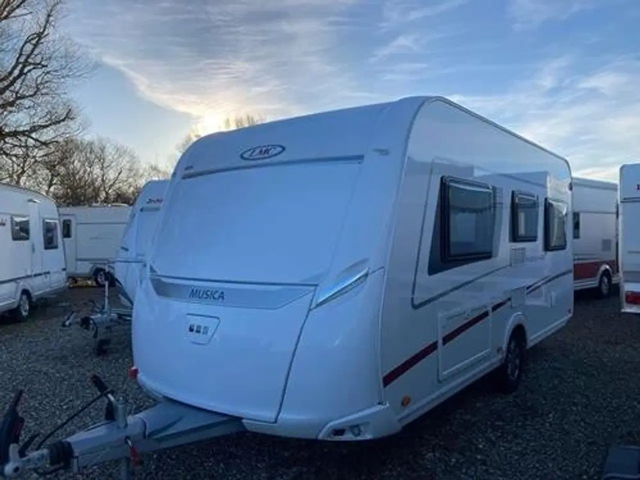 Billede 9 - LMC Musica 440 D Forårstilbud Spar 10.000 NU 174.995