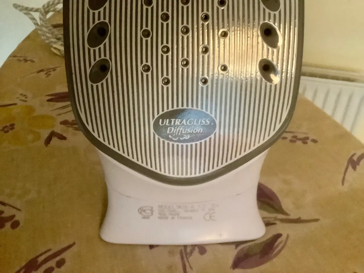 Billede 5 - Tefal dampstrygejern kun brugt få gange.