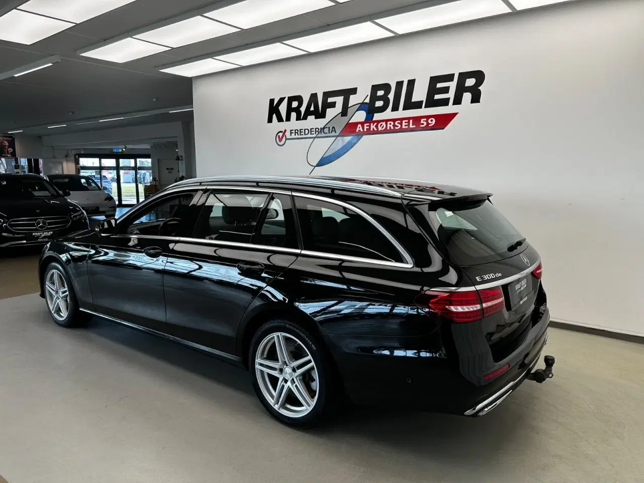 Billede 5 - Mercedes E300 de 2,0 Business stc. aut.