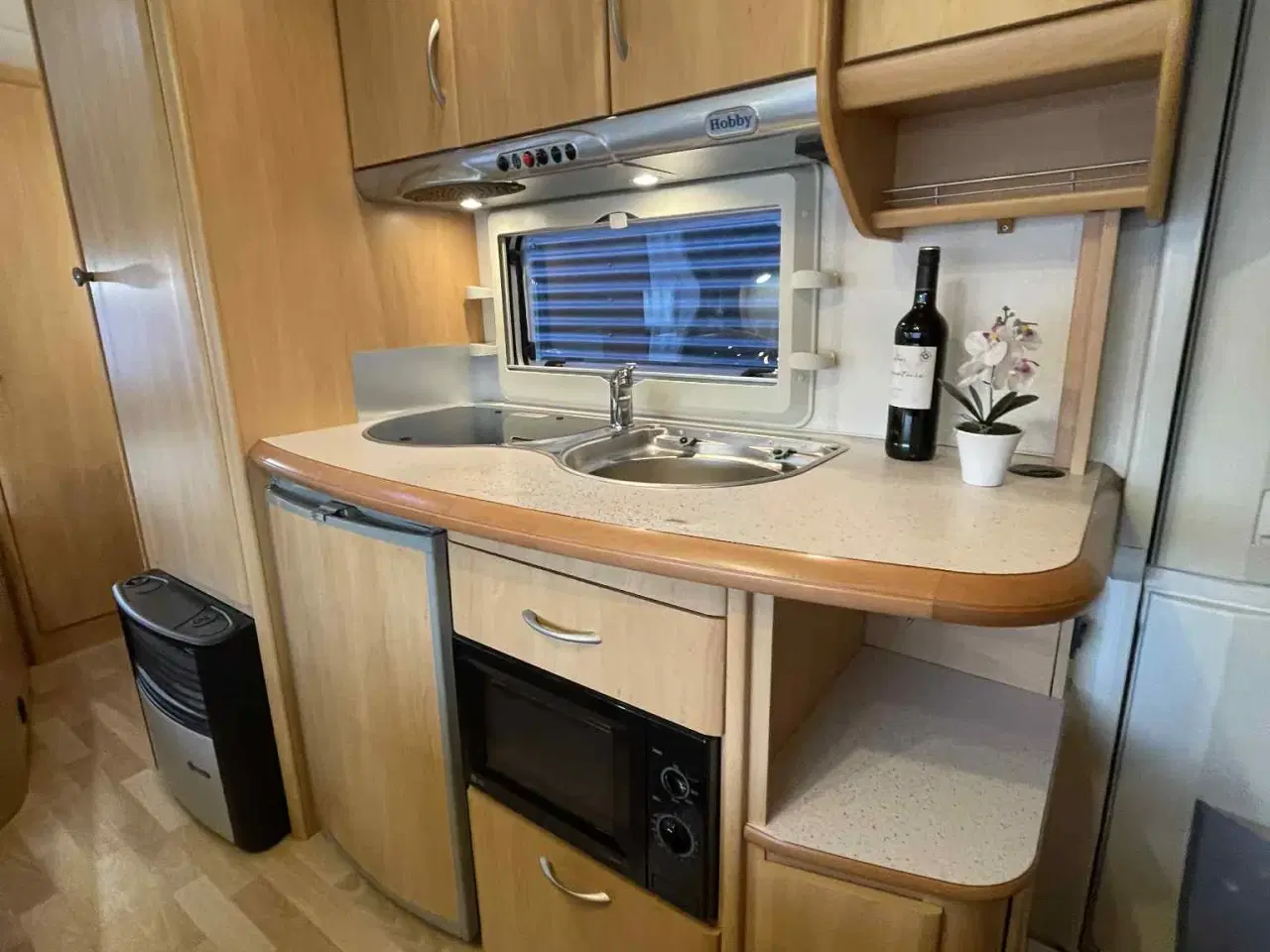 Billede 8 - 2004 - Hobby De Luxe 560 Kmfe