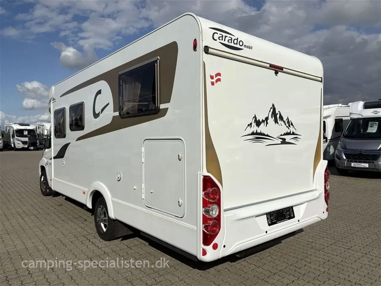 Billede 3 - 2014 - Carado T 447   Pæn og velholdt Carado T447 fra 2014 - Kan nu opleves hos Camping-Specialisten i Silkeborg