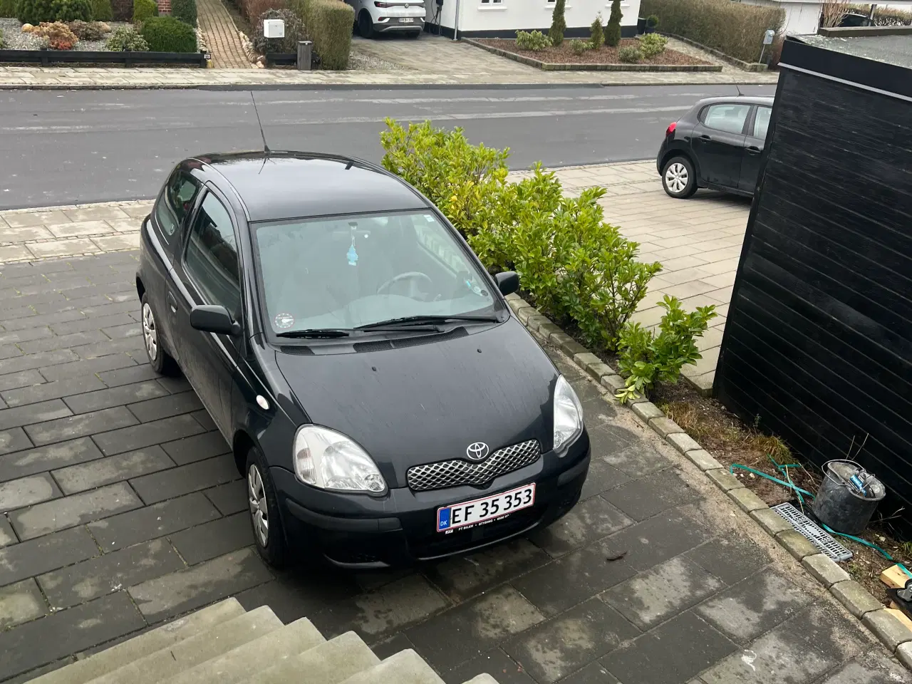 Billede 1 - Yaris lav km. 