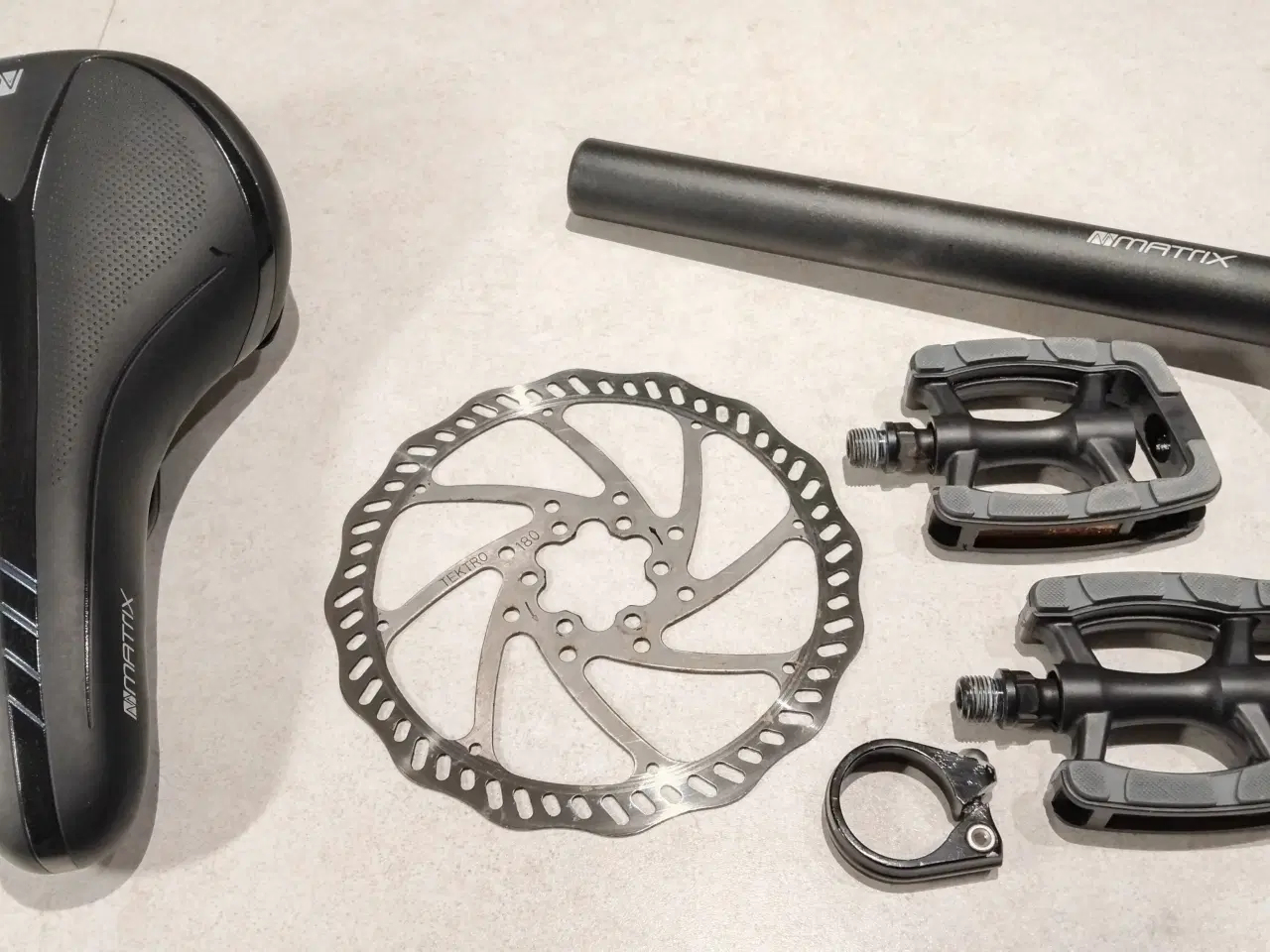 Billede 1 - Cykeldele bremseskive sadel sadelpind frempind