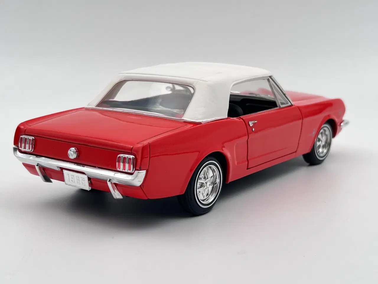 Billede 5 - 1965 Ford Mustang Convertible Soft Top 1:18