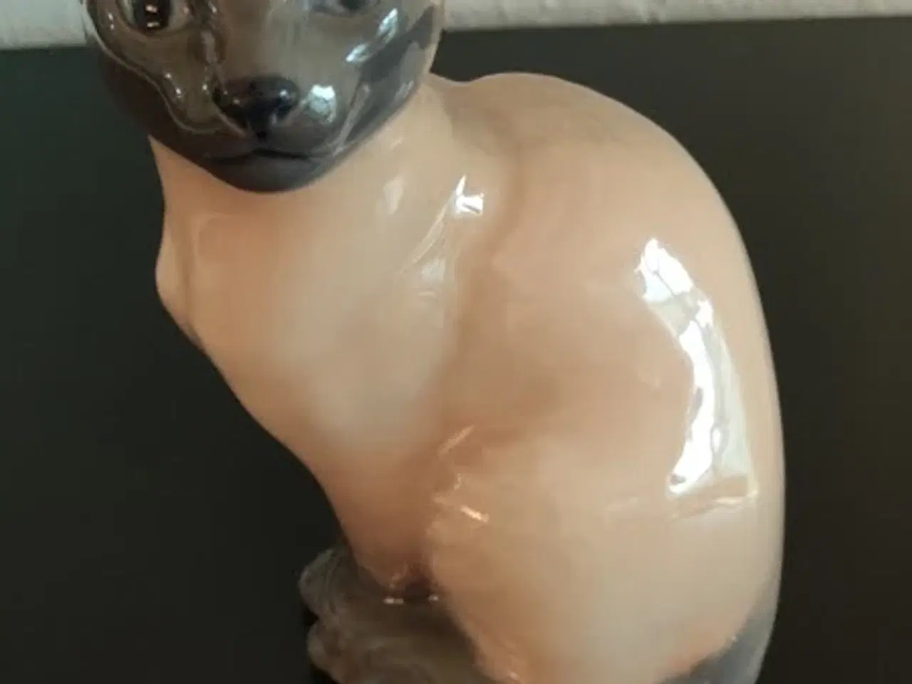 Billede 2 - Siameser kat, Royal Copenhagen figur nr. 3281